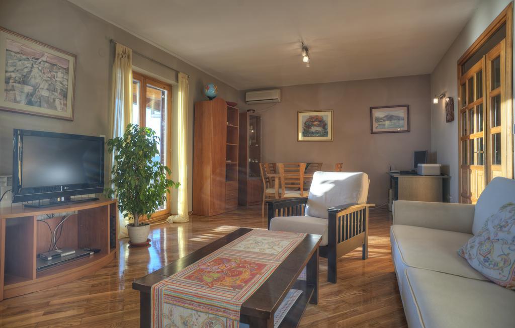 Guest House Zivkovic Sveti Stefan Exterior photo