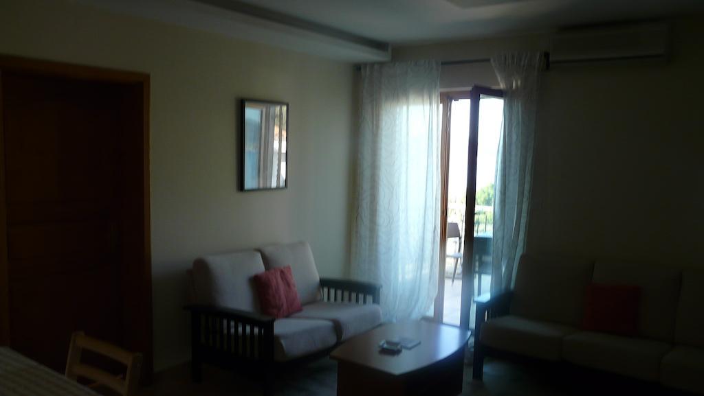 Guest House Zivkovic Sveti Stefan Exterior photo