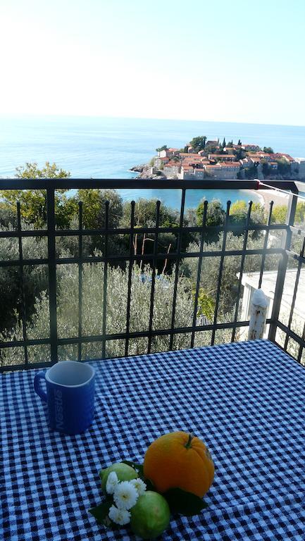 Guest House Zivkovic Sveti Stefan Exterior photo